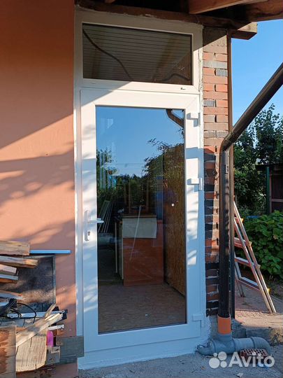 Входная дверь пластиковая 1100х2720