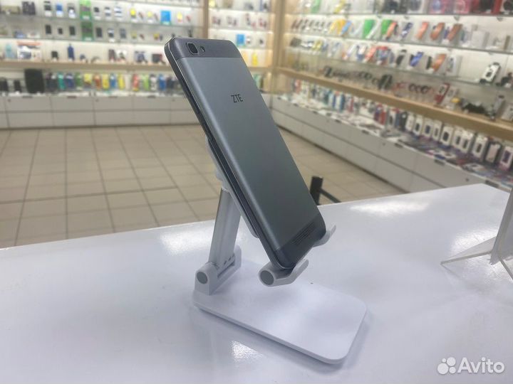 ZTE Blade A610