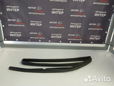Уплотнитель опускного стекла задней пр. двери нару