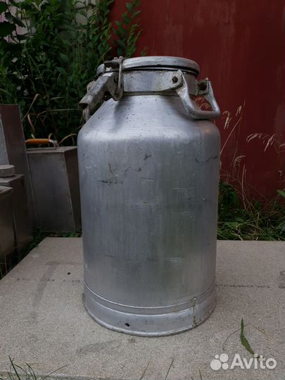 Молочный бидон