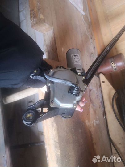 Дворник для заднего стекла