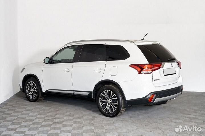 Mitsubishi Outlander 2.0 CVT, 2017, 124 000 км