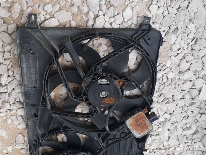 Диффузор в сборе Land Rover Freelander 2