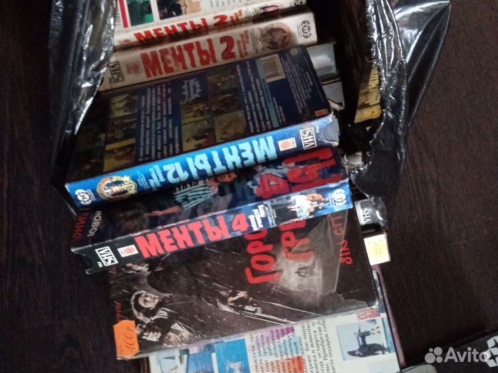 Видеокассеты, много ценного концерт мультики кино