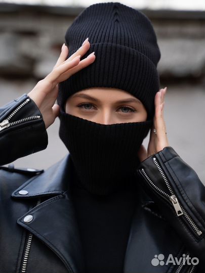 Шапка и шарф баф снуд в подарок. черный комплект