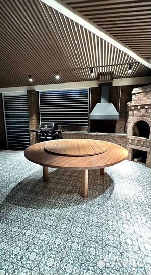 Стол кухонный