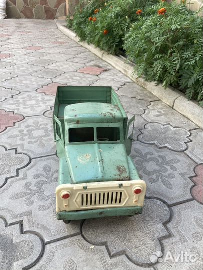 Колекционный редкий ранний грузовик лтз