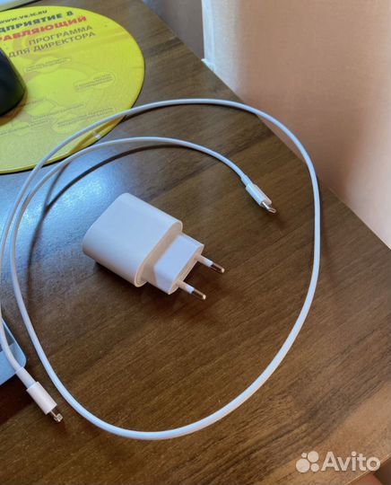 Зарядное устройство для iPhone