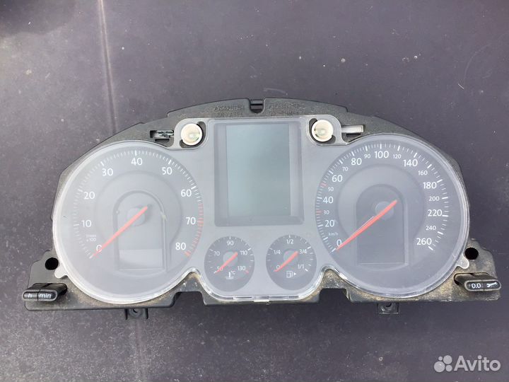 Комбинация приборов Volkswagen Passat B6