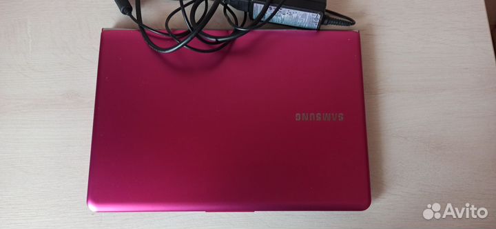 Ноутбук Samsung NP535