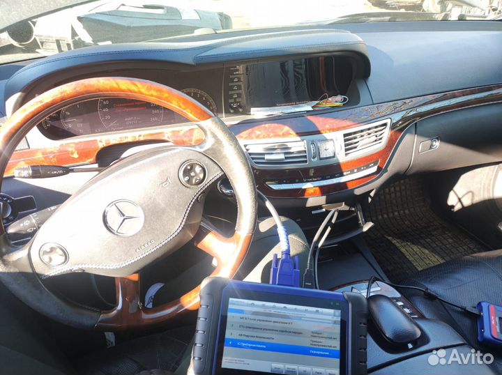 Автомобильный ключ Mercedes с программированием