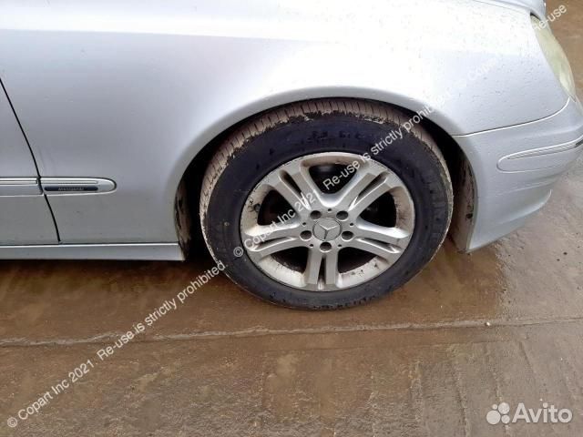 Щеткодержатель 3-5-й двери mercedes benz E-class W