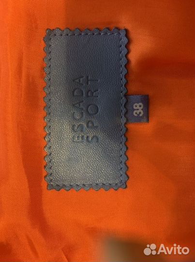 Замшевый пиджак Escada