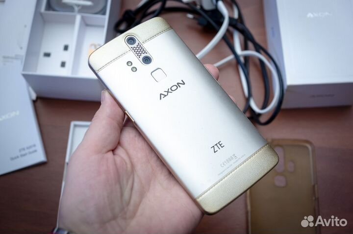 ZTE Axon Elite, 3/32 ГБ