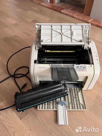 Принтер HP laser jet1018