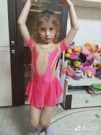 Костюм для фигурного катания, танцев