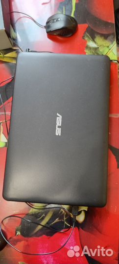 Ноутбук asus