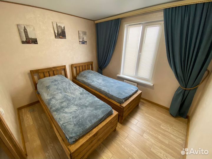 Кровать