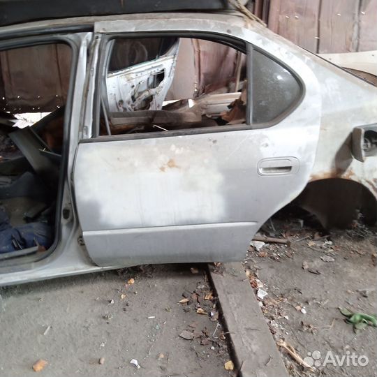 Дверь toyota camry 40