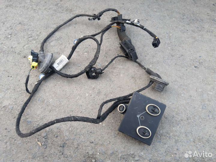 Блок двери Audi 8X0959792