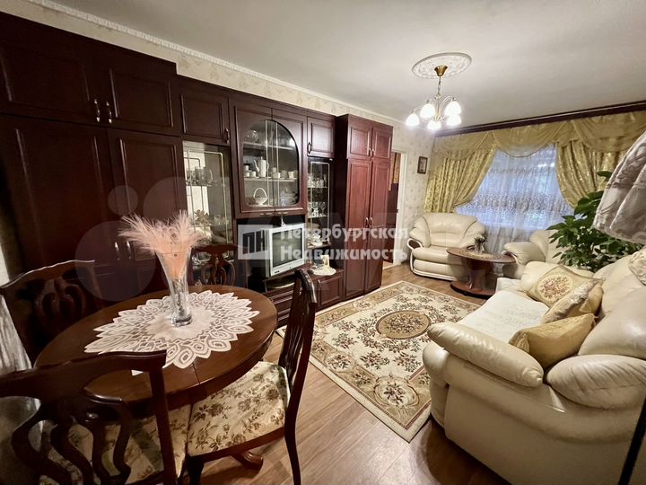 2-к. квартира, 44 м², 2/5 эт.