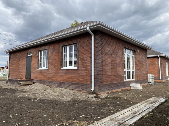 Дом 93 м² на участке 5 сот.