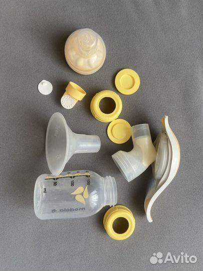 Молокоотсос medela ручной