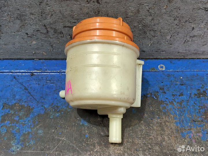 Бачок гура Suzuki Grand Vitara 3 TD 2.4 AT