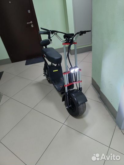 Самокат взрослый электрический