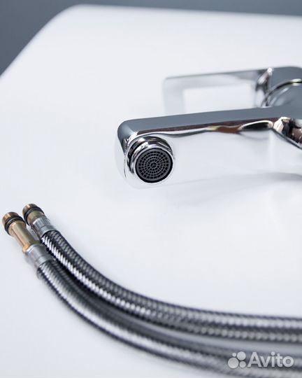 Смеситель для раковины в ванную
