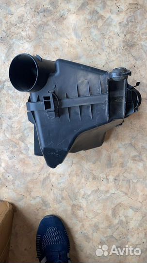 Корпус воздушного фильтра toyota aristo