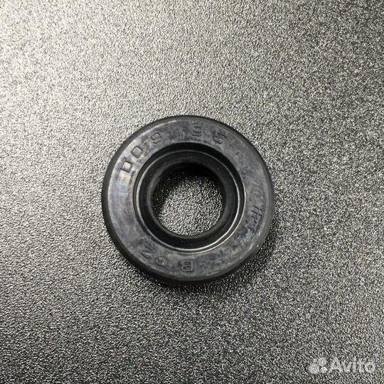 Сальник Yamaha (93106-09014) (9x19x5) (Yamaha)