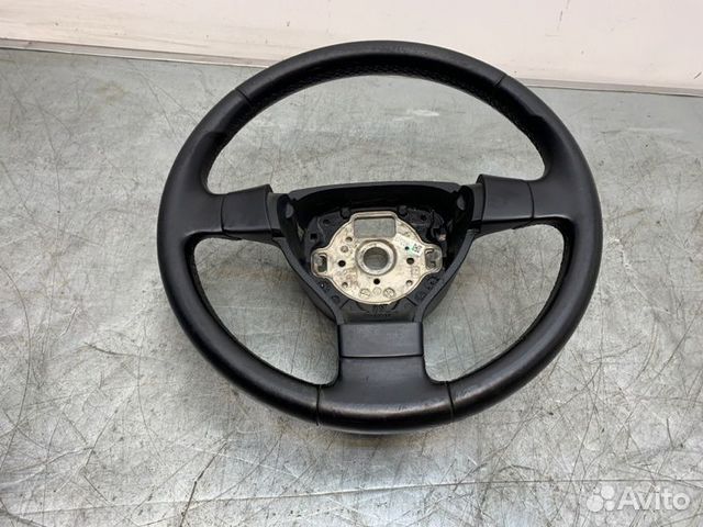 Рулевое колесо Volkswagen Passat B6