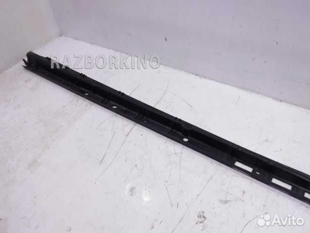 Кронштейн накладки порога