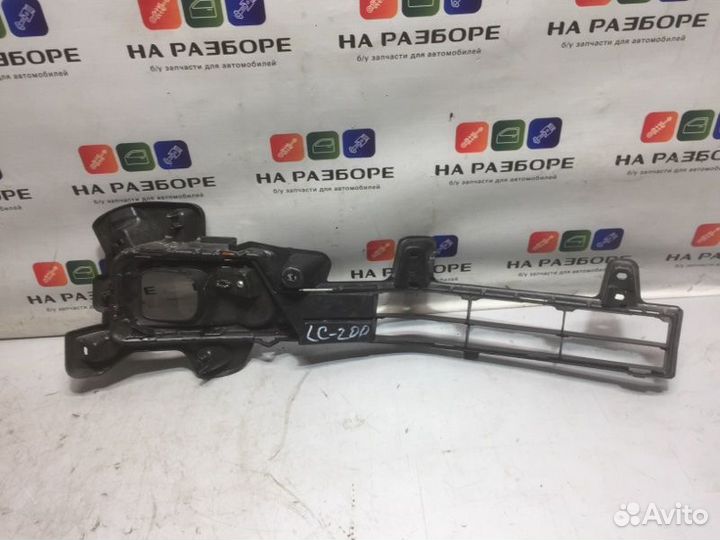 Рамка птф левая Toyota Land Cruiser 200