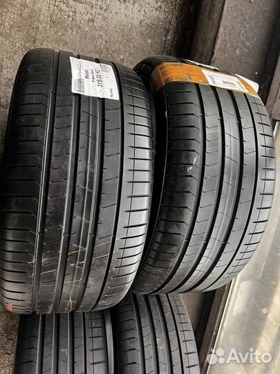 Pirelli P Zero PZ4 315/35 R21 и 275/40 R21