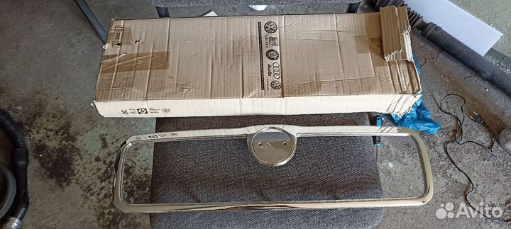 Продам хром на решетку радиатора Octavia tour