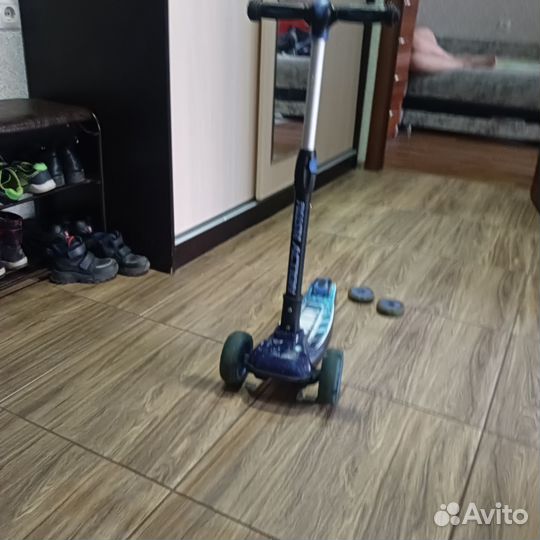 Продам самокат б/у