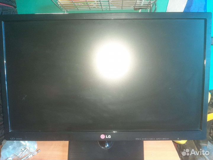 Монитор lg 22