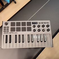 Akai MPK mini Grey - миди клавиатура