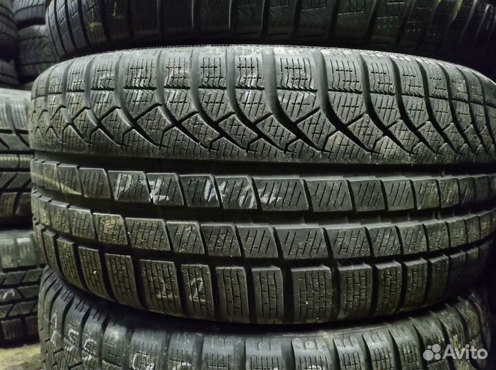 Pirelli P Zero Winter 255/45 R19 Y