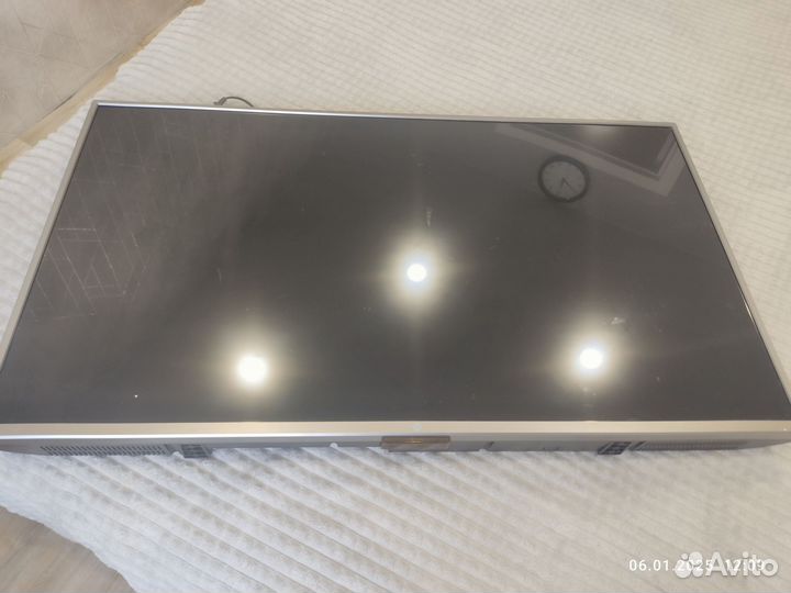 Продам телевизор HI бу