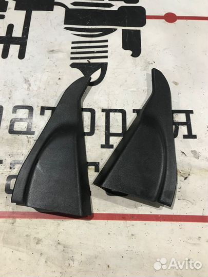 Накладка на дверь Nissan Juke I (2010—2014)