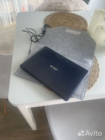 Ноутбук asus