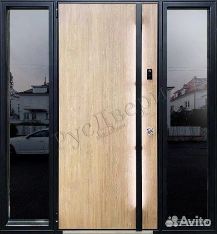 Металлическая входная дверь с подсветкой и стеклом