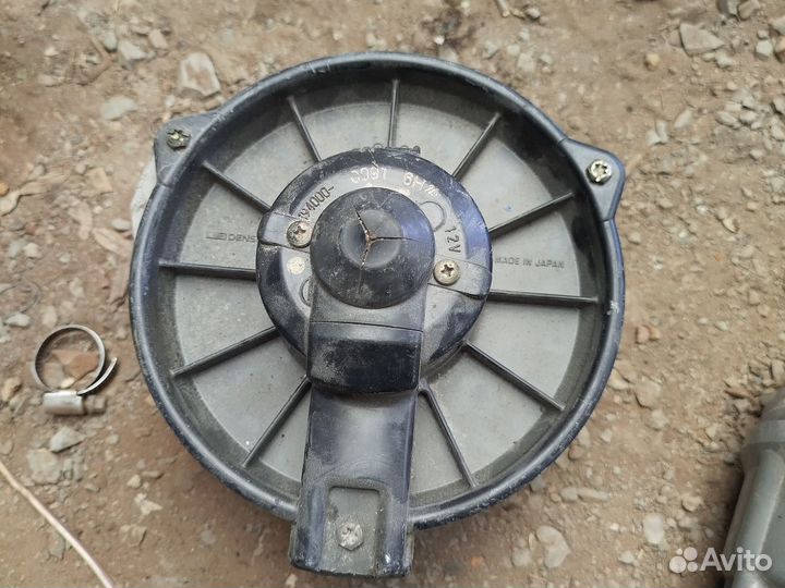 Мотор печки Toyota 194000-0800