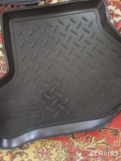 Автомобильные коврики Jetta 5