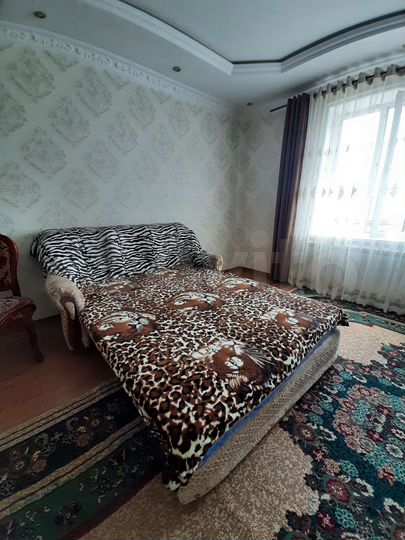 2-к. квартира, 80 м², 2/5 эт.