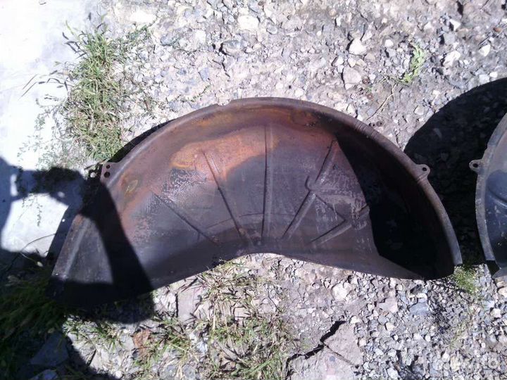 Внутренняя арка крыла волга газ 24 3102 31029 3110