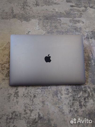 Apple MacBook Pro 15 2018 16/256